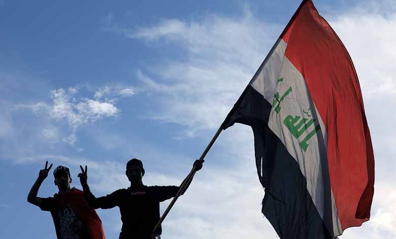 Après la décision de la Haute Cour d'Irak, hier, mercredi, de ne pas avoir le pouvoir légal de dissoudre le Parlement, les observateurs ont décrit la décision comme augmentant le risque de la crise politique sans précédent qui a duré 11 mois dans le pays. L'arrêt de la Cour suprême fédérale stipule qu'elle n'a pas le pouvoir, en vertu de la Constitution irakienne, de dissoudre le Conseil législatif, une des principales exigences du religieux chiite Moqtada al-Sadr.
