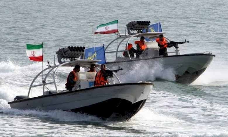 Des bateaux iraniens menacent un navire américain dans le détroit d'Ormuz... que veut Téhéran ?