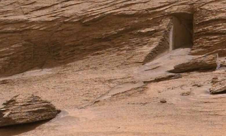 Mars : Une étrange colonne rocheuse découverte par un rover de la Nasa