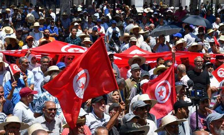 Tunisie : Manifestation à Tunis contre les politiques du président Kais Saied et le projet de Constitution