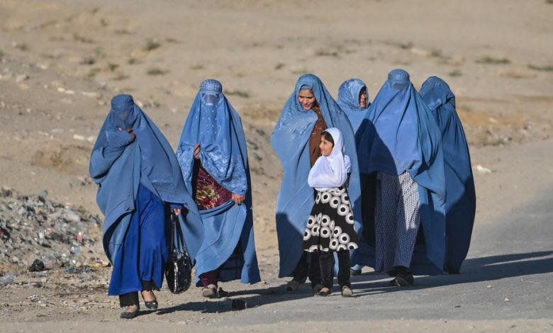 Afghanistan - Des rapports sur les droits de l'homme révèlent la brutalité des Talibans envers les femmes