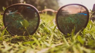 Porter des lunettes vertes aiderait les personnes souffrant à gérer la douleur