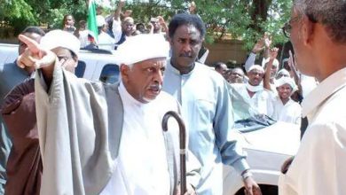 Le nouveau bras des Frères du Soudan Mohammed Uthman al-Mirghani est de retour sur la scène politique