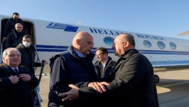En temps d'adversité, la haine s'en va - Le ministre grec des Affaires Etrangères arrive en Turquie pour la soutenir