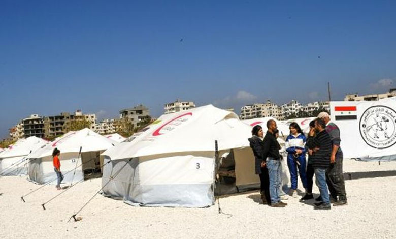 Le Croissant-Rouge des EAU ouvre un camp temporaire pour les personnes touchées par le séisme en Syrie