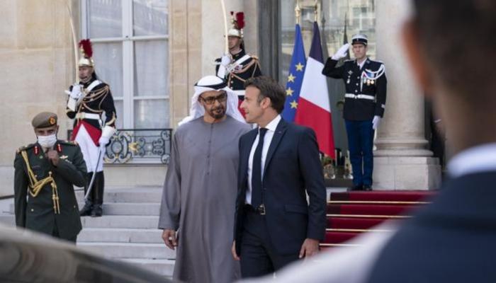 Comment la visite de Ben Zayed en France a-t-elle affecté la relation forte entre les deux pays ?