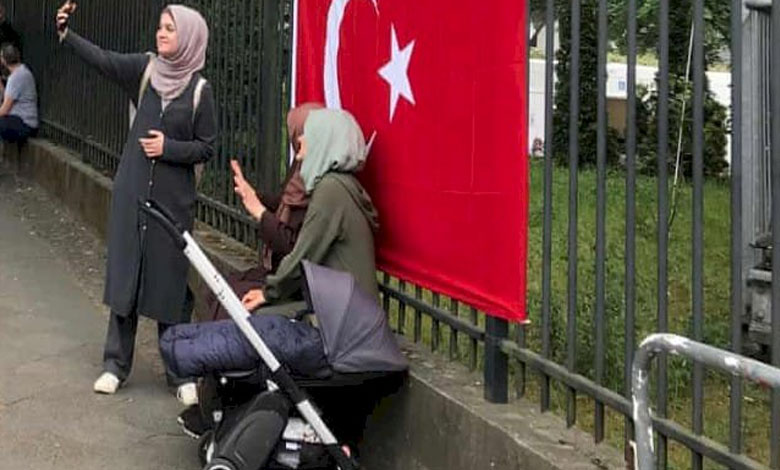 Les jeunes Turcs en Europe soutiennent le changement... tandis que les personnes âgées choisissent Erdoğan