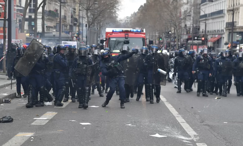 Des troubles en France... Poursuite des arrestations et Macron annule une visite officielle