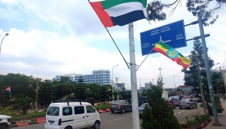 La visite de Mohammed ben Zayed en Éthiopie... Addis-Abeba parée de drapeaux des Émirats arabes unis