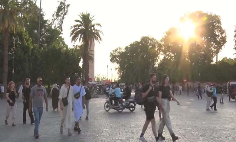 Après le tremblement de terre, les Marocains font face aux rumeurs et les touristes refusent de partir