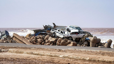 Le nombre de décès est de 11 000, et 10 000 sont portés disparus.. La Libye fait face à l'effondrement du barrage de Derna