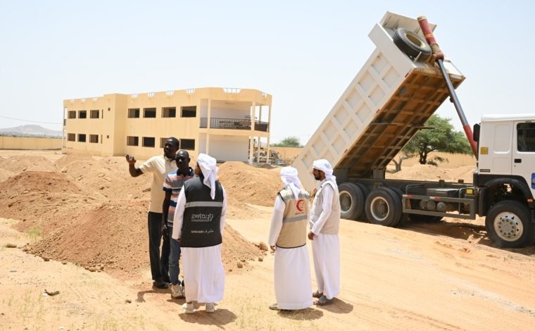 L'éclat du travail humanitaire émirati brille au Tchad, au Maroc et en Libye