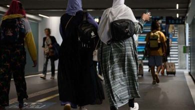 L'interdiction de l'abaya en France : Renforcement de la laïcité ou ciblage culturel ?