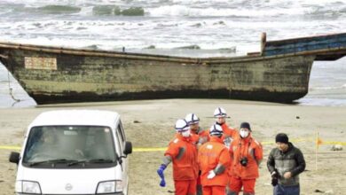 5 corps à l'intérieur d'une voiture dans la mer au Japon... Qu'est-il arrivé