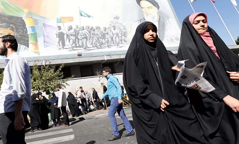 En raison du non-respect du hijab obligatoire... le régime iranien ferme de nombreux cafés et salles de sport 