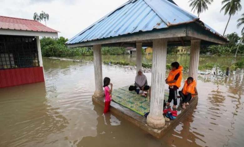 Décès d'un nourrisson lors d'inondations graves en Malaisie 