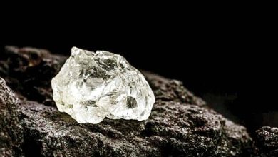 Découverte d'un concurrent du diamant... La substance la plus dure de la Terre trouvée 