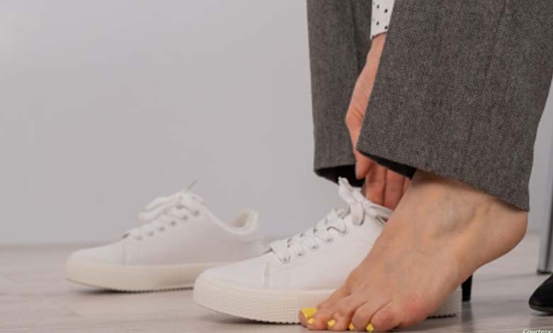 Faut-il enlever les chaussures à l'entrée? Les experts en santé répondent 