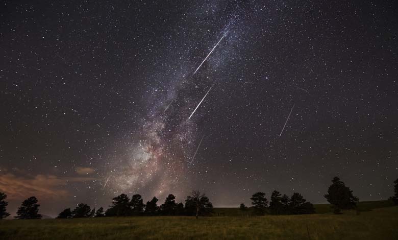 Les Perséides chaque minute... Pluie de météores illumine le ciel de la région 