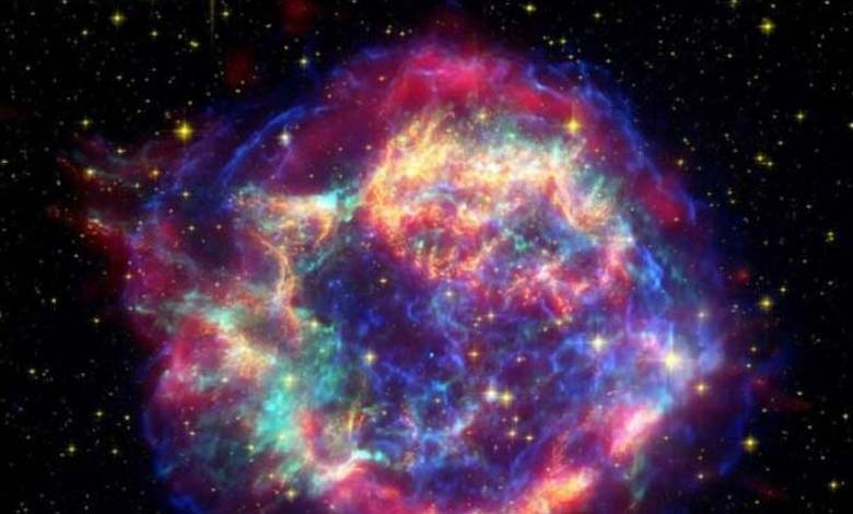 Le Monstre Vert... Les astronomes résolvent l'énigme d'une étoile en explosion