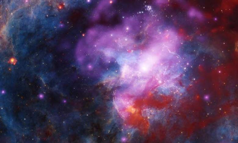 Les télescopes de la NASA commencent l'année en surveillant une double explosion 