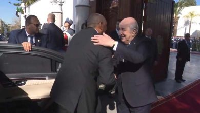 Al-Burhan cherche du soutien en Algérie après l'échec de ses tournées à l'étranger