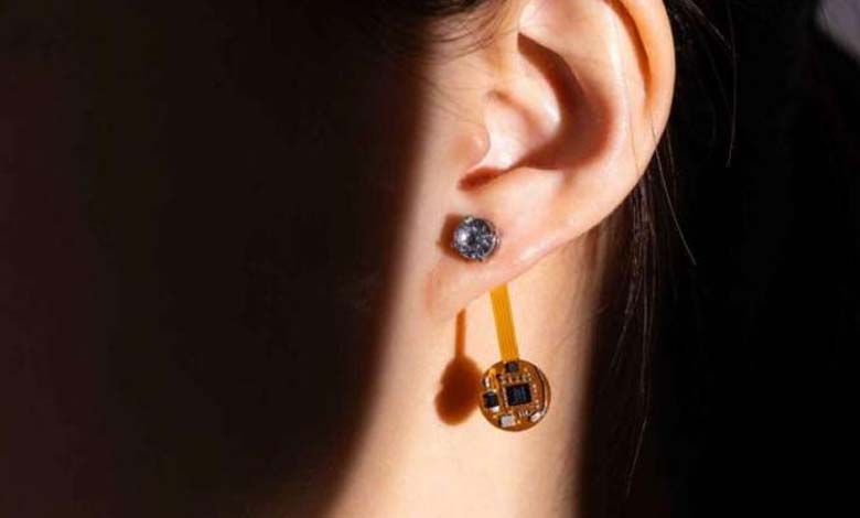 Des boucles d'oreilles intelligentes capables de surveiller la température corporelle