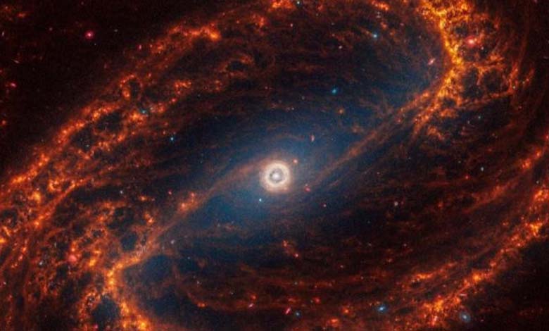 Le télescope James Webb capture 19 structures galactiques complexes avec des détails époustouflants 