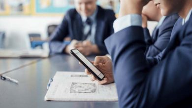 Les écoles d'Angleterre interdisent aux élèves d'utiliser les téléphones portables 