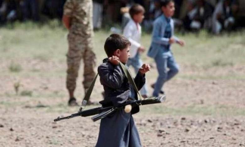 Les milices houthis établissent un nouveau camp d'entraînement pour les enfants à Taiz... Détails