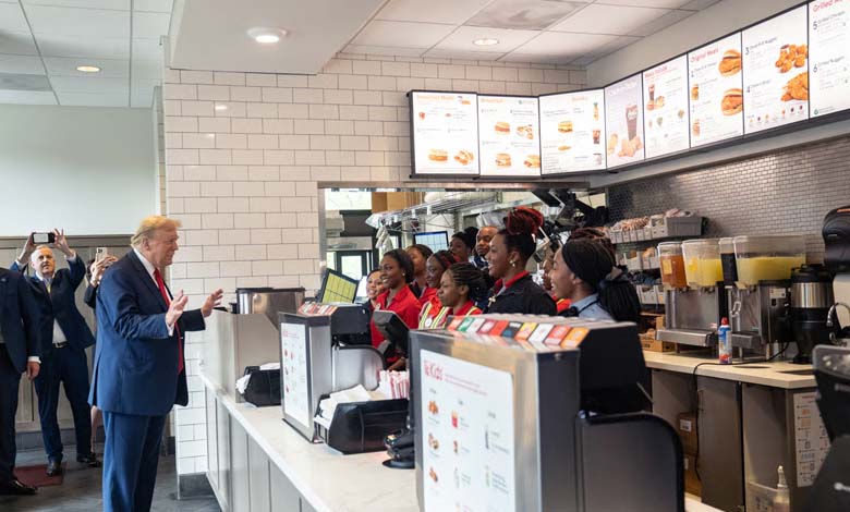Donald Trump Choque les Employés d'un Restaurant en Commandant 30 Milkshakes