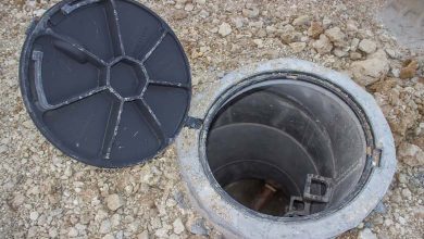 Après sa disparition... le corps d'un enfant égyptien retrouvé dans une bouche d'égout