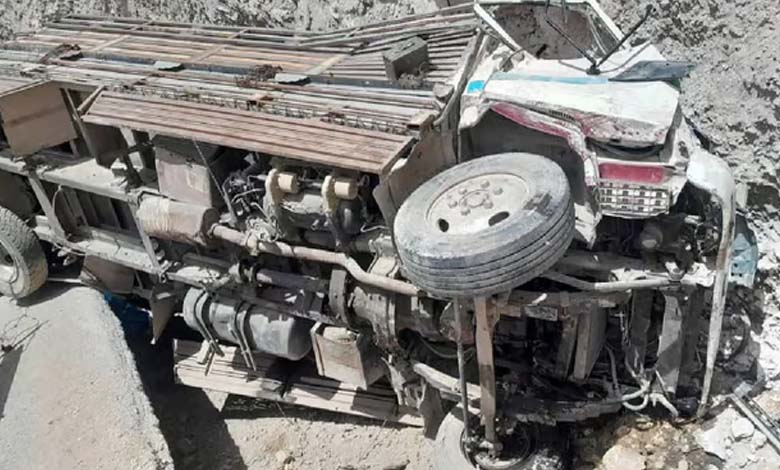 Décès de 5 personnes et blessure de 21 autres dans un "terrible" accident de la route en Afghanistan