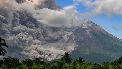 Évacuation de 7 villages en Indonésie après l'éruption du volcan "Ibu"