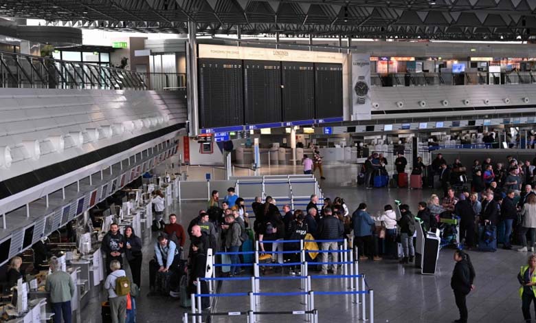 Huit personnes provoquent l'annulation de 60 vols à l'aéroport de Munich : quelle est l'histoire ?