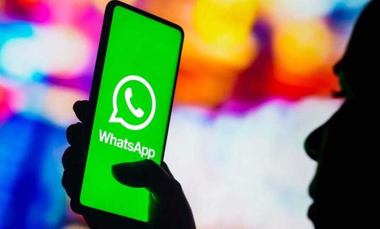 Masque accuse WhatsApp de voler les données des clients "chaque nuit"
