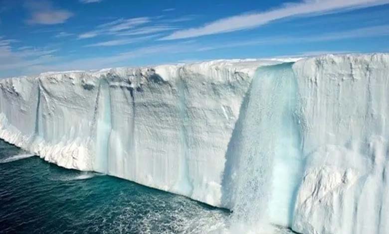 "Point de basculement climatique" menaçant une fonte dangereuse en Antarctique