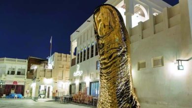 Appels larges pour retirer la sculpture du "Pouce en l'air" de Bagdad (Photos)