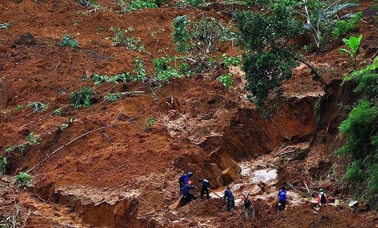 30 personnes tuées et portées disparues à la suite de glissements de terrain sur l'Île de "Sulawesi" en Indonésie