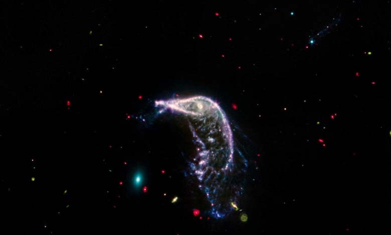 Le Pingouin et l'Œuf : la NASA publie des images époustouflantes de la fusion de deux galaxies