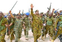 Les Frères musulmans contrôlent l'armée et entravent les négociations... Les options internationales disponibles au Soudan