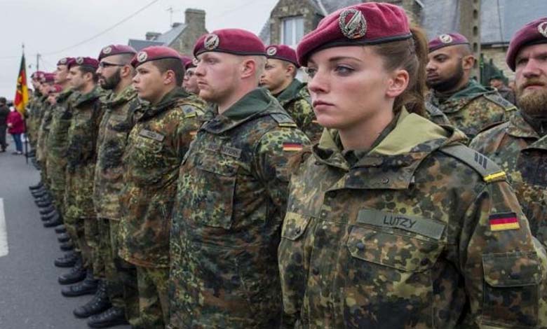 Pour atteindre l'égalité... Proposition de conscription obligatoire des femmes dans l'armée allemande