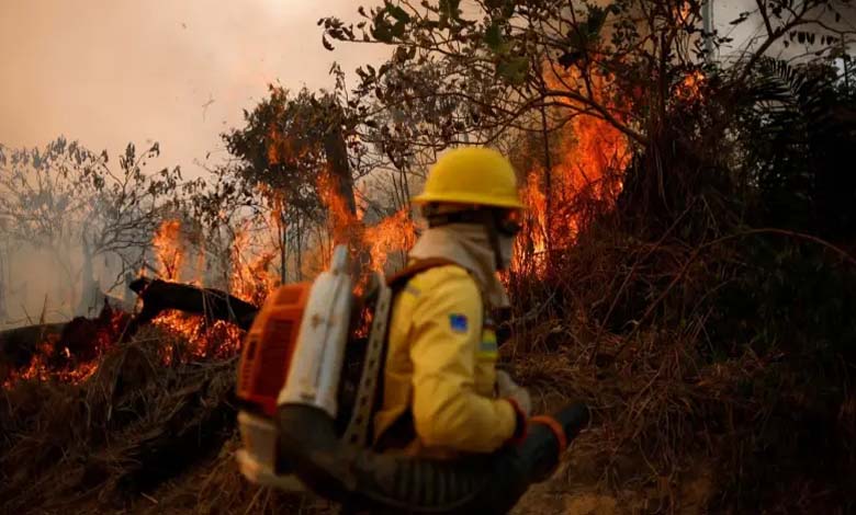 Brésil : des incendies tuent deux personnes et menacent de vastes étendues