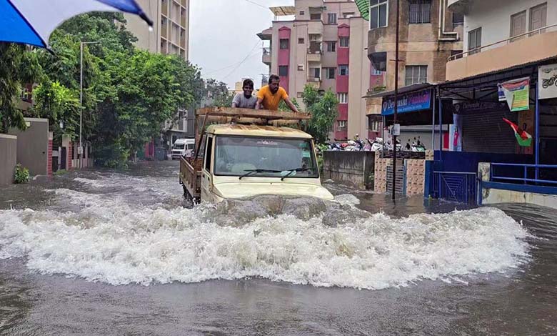 La mort de 28 personnes par noyade dans les inondations en Inde