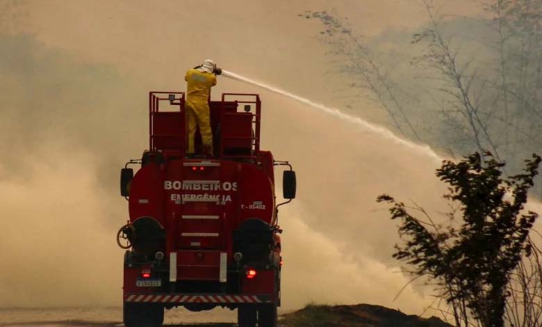 Le Brésil déclare être "en état de guerre" contre les incendies