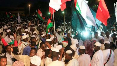 Les Frères Musulmans du Soudan incitent l'armée à attaquer la médiation américaine