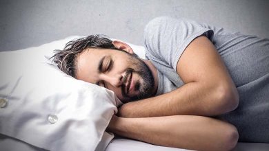 "Emmaillotement des adultes" : améliore-t-il la qualité du sommeil selon TikTok ?