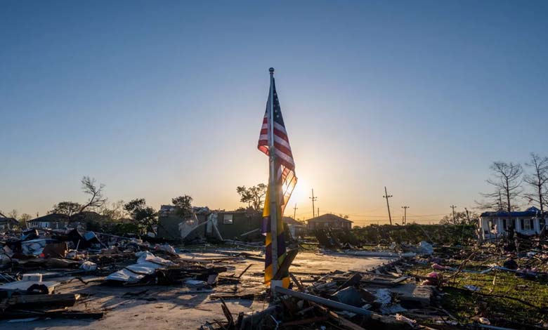 Avec des vents violents, l'ouragan "Francine" frappe l'État américain de Louisiane