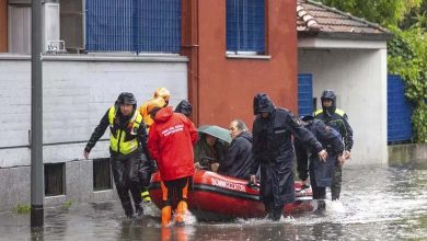 Italie : Opérations de sauvetage et d'évacuation après des inondations catastrophiques