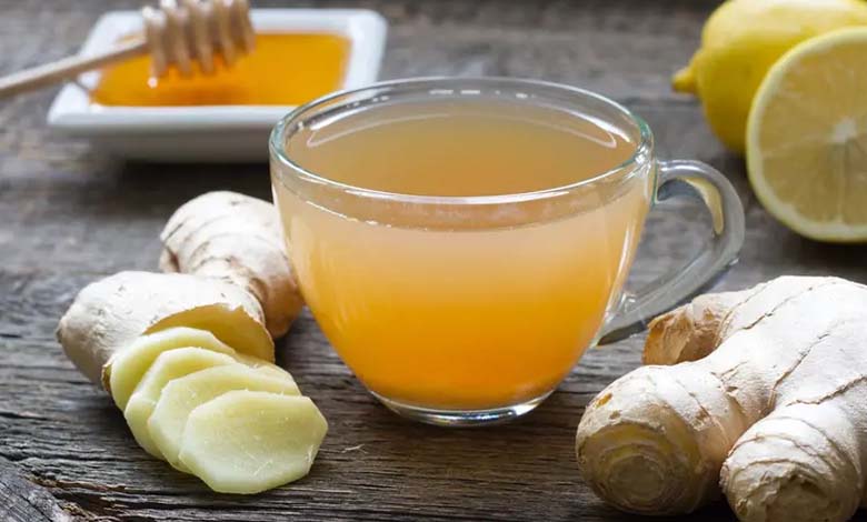 "Soulage les maux de tête" : 7 Bienfaits Surprenants du Jus de Gingembre